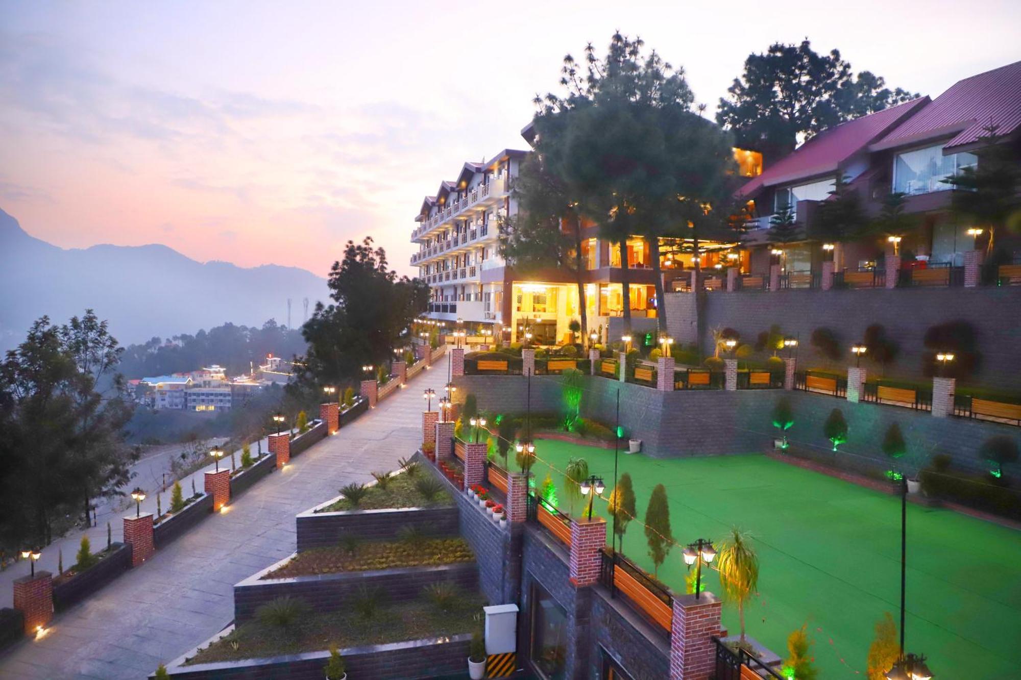 Deventure Shimla Hills Hotel Kandaghat ภายนอก รูปภาพ