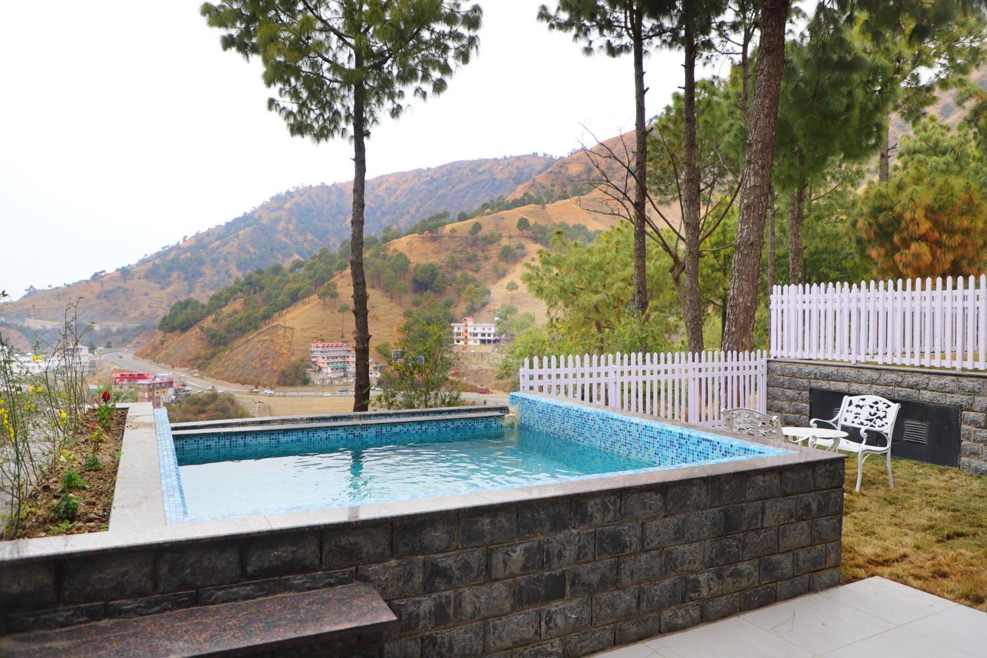 Deventure Shimla Hills Hotel Kandaghat ภายนอก รูปภาพ