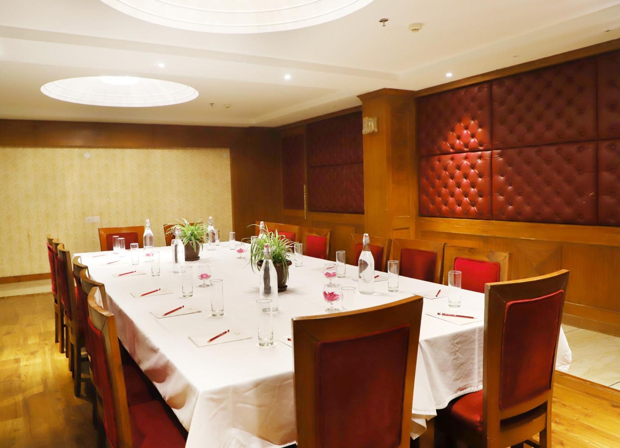 Deventure Shimla Hills Hotel Kandaghat ภายนอก รูปภาพ