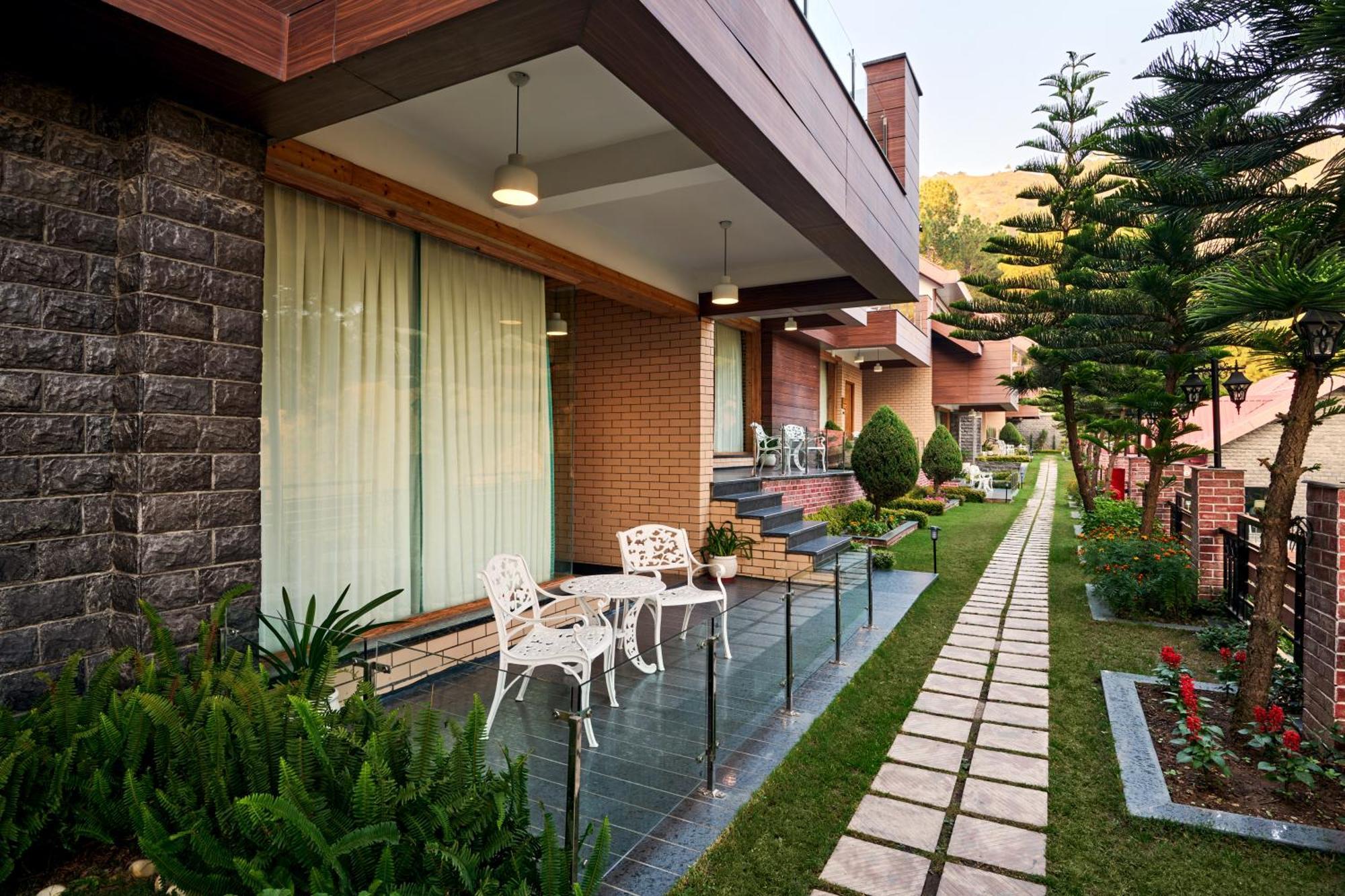 Deventure Shimla Hills Hotel Kandaghat ภายนอก รูปภาพ
