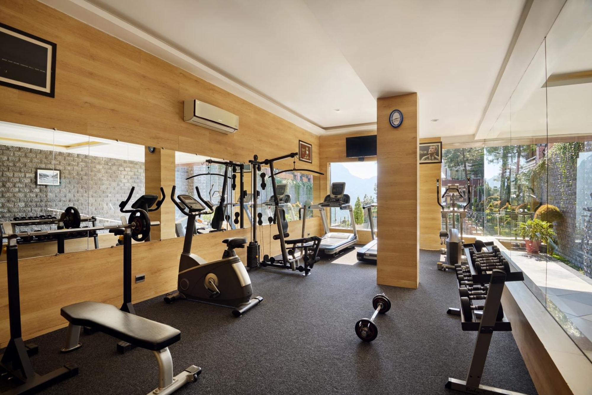 Deventure Shimla Hills Hotel Kandaghat ภายนอก รูปภาพ