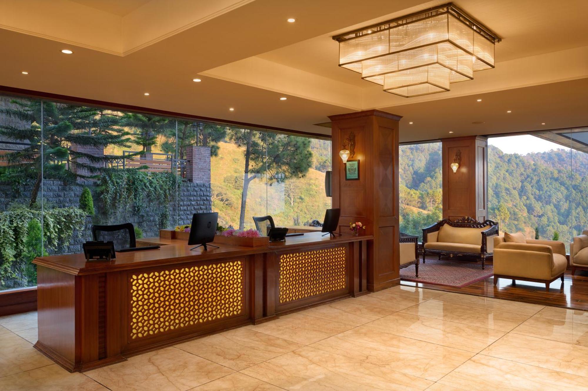 Deventure Shimla Hills Hotel Kandaghat ภายนอก รูปภาพ