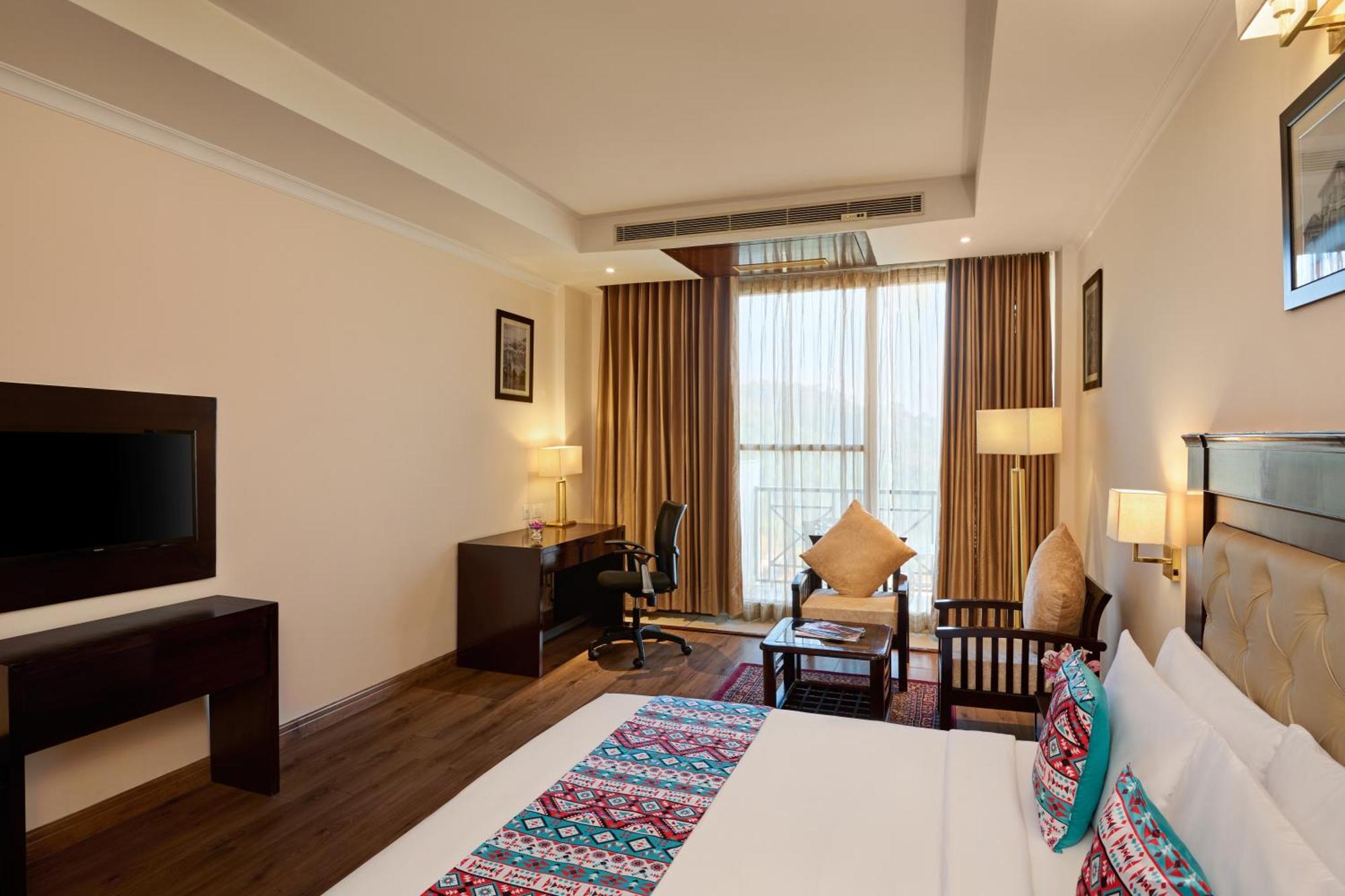 Deventure Shimla Hills Hotel Kandaghat ภายนอก รูปภาพ