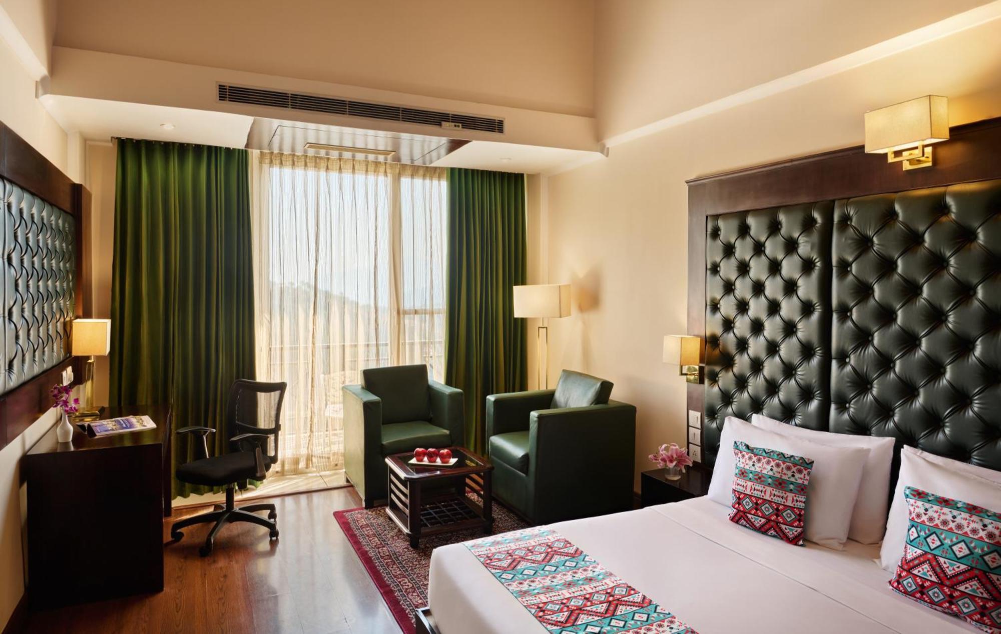 Deventure Shimla Hills Hotel Kandaghat ภายนอก รูปภาพ