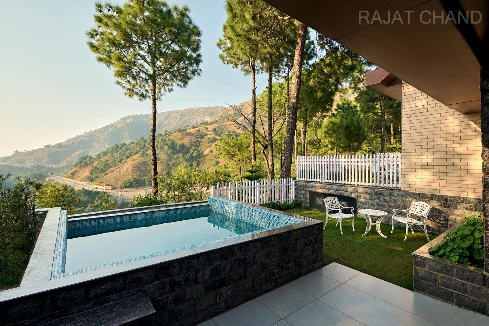 Deventure Shimla Hills Hotel Kandaghat ภายนอก รูปภาพ